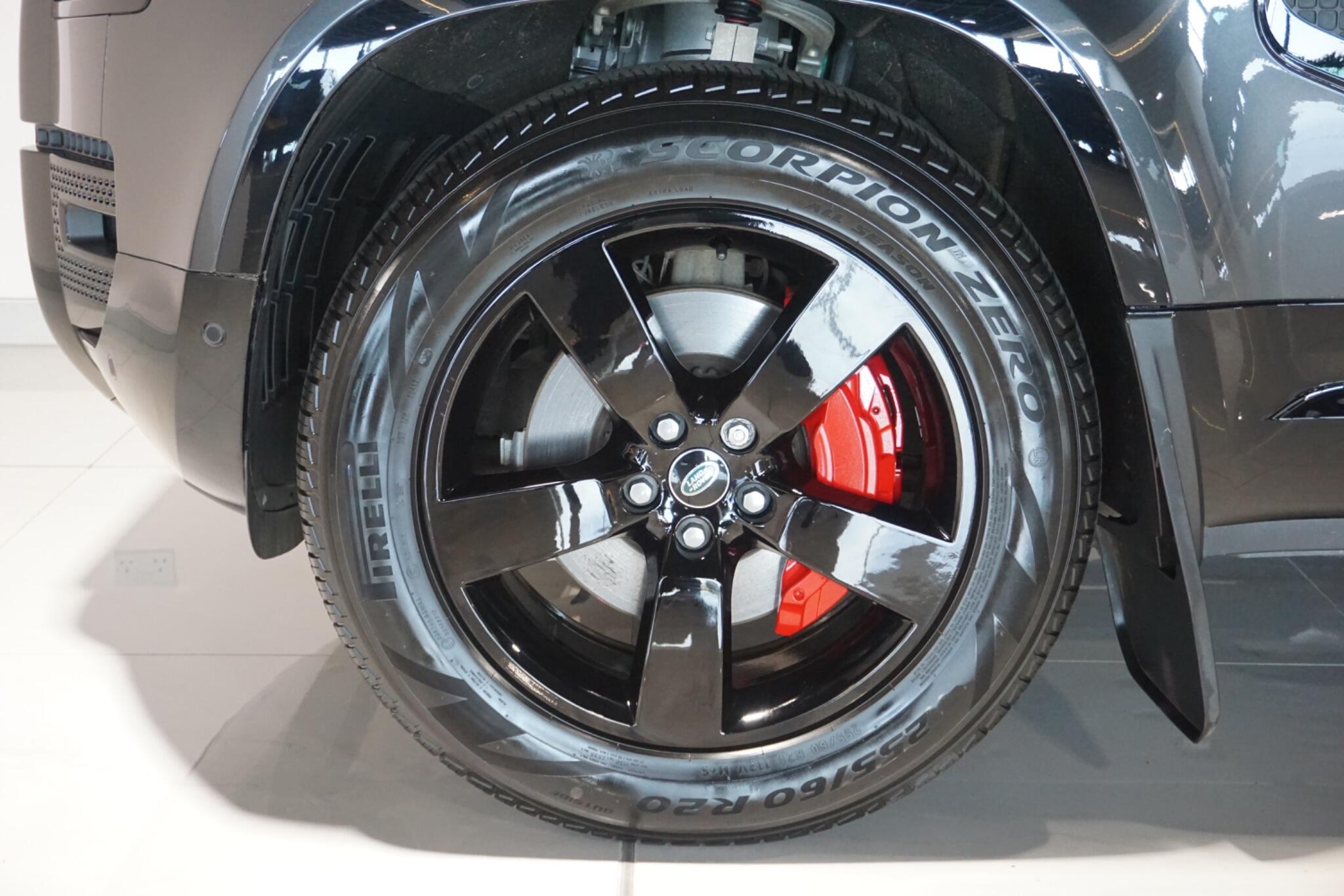 Land Rover Defender 90 3.0 D300 MHEV X-Dynamic HSE Hard Top SUV 3dr Diesel Auto 4WD SWB Euro 6 (s/s) (300 ps)